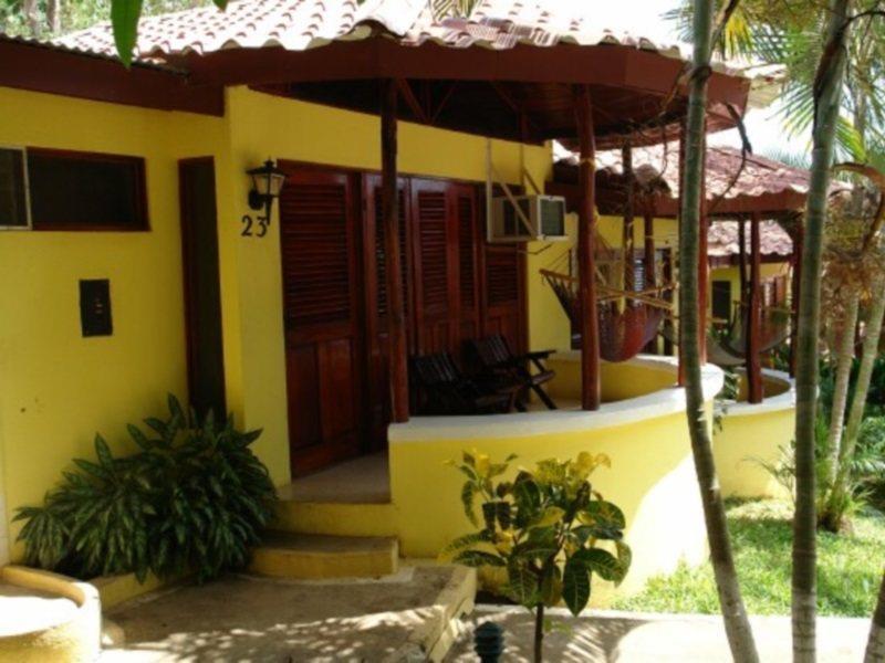 El Milagro Hotel Тамариндо Екстериор снимка